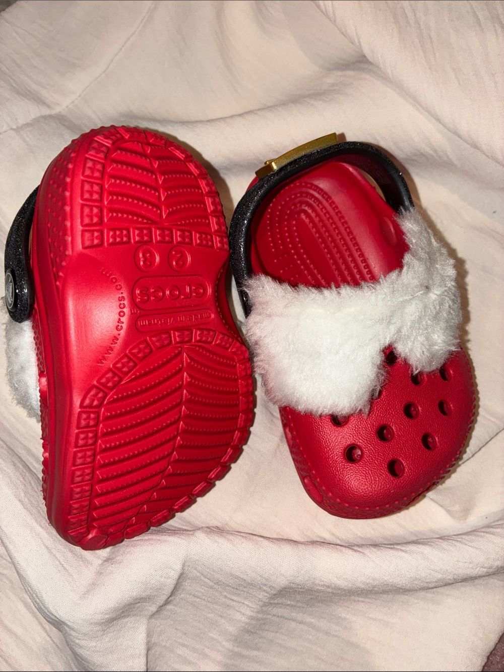 CROCS Kids Classic Clog with White Fuzzy Lining - Red